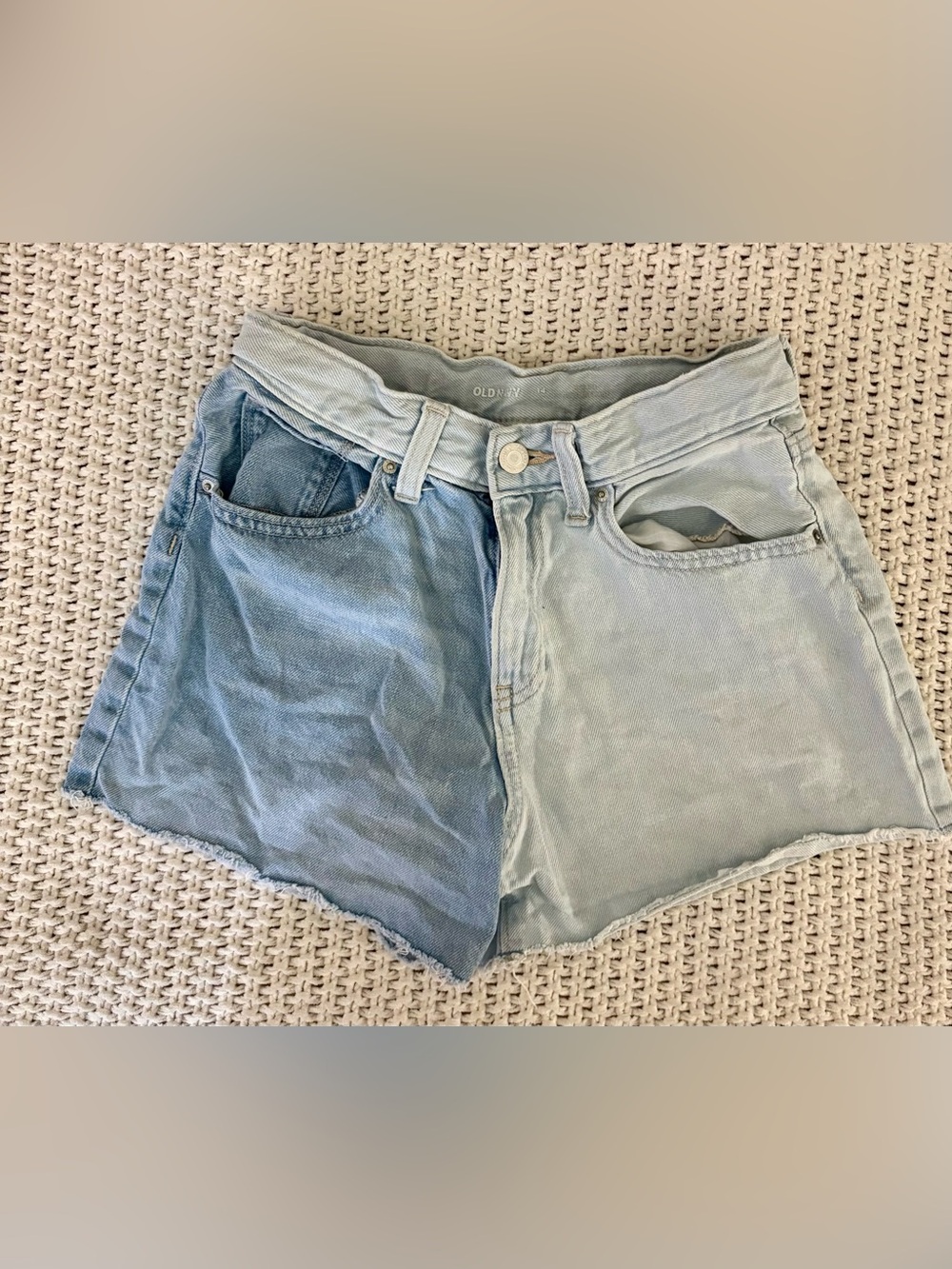 Old Navy girls two-tone blue denim shorts size 14